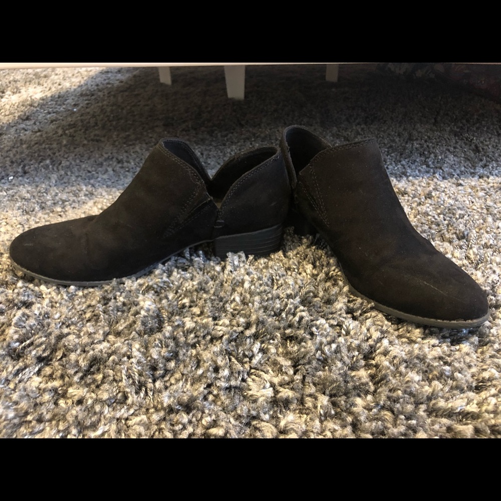 AMERICAN EAGLE BLACK BOOTIES